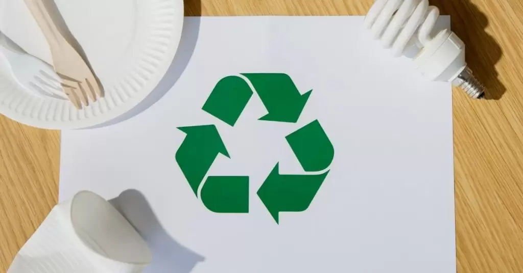 Recycling symbol on packaging