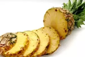 Truque definitivo para plantar um ananás sem sementes