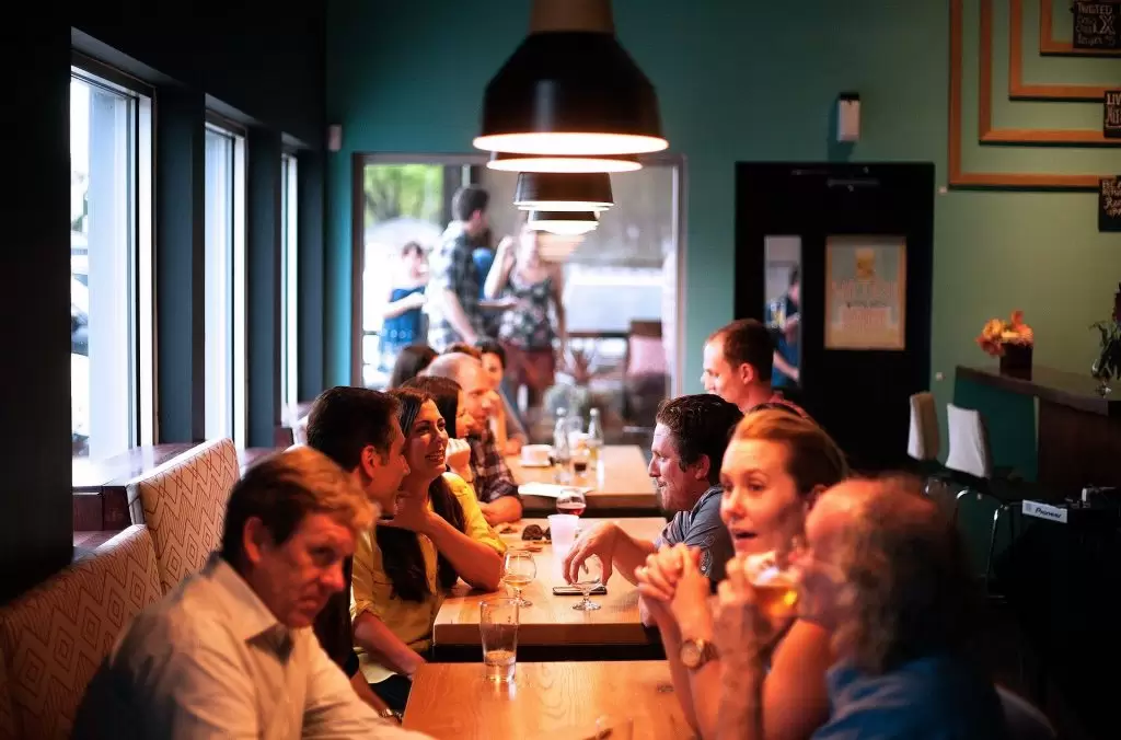 Cómo atraer clientes a un restaurante. Trucos y consejos